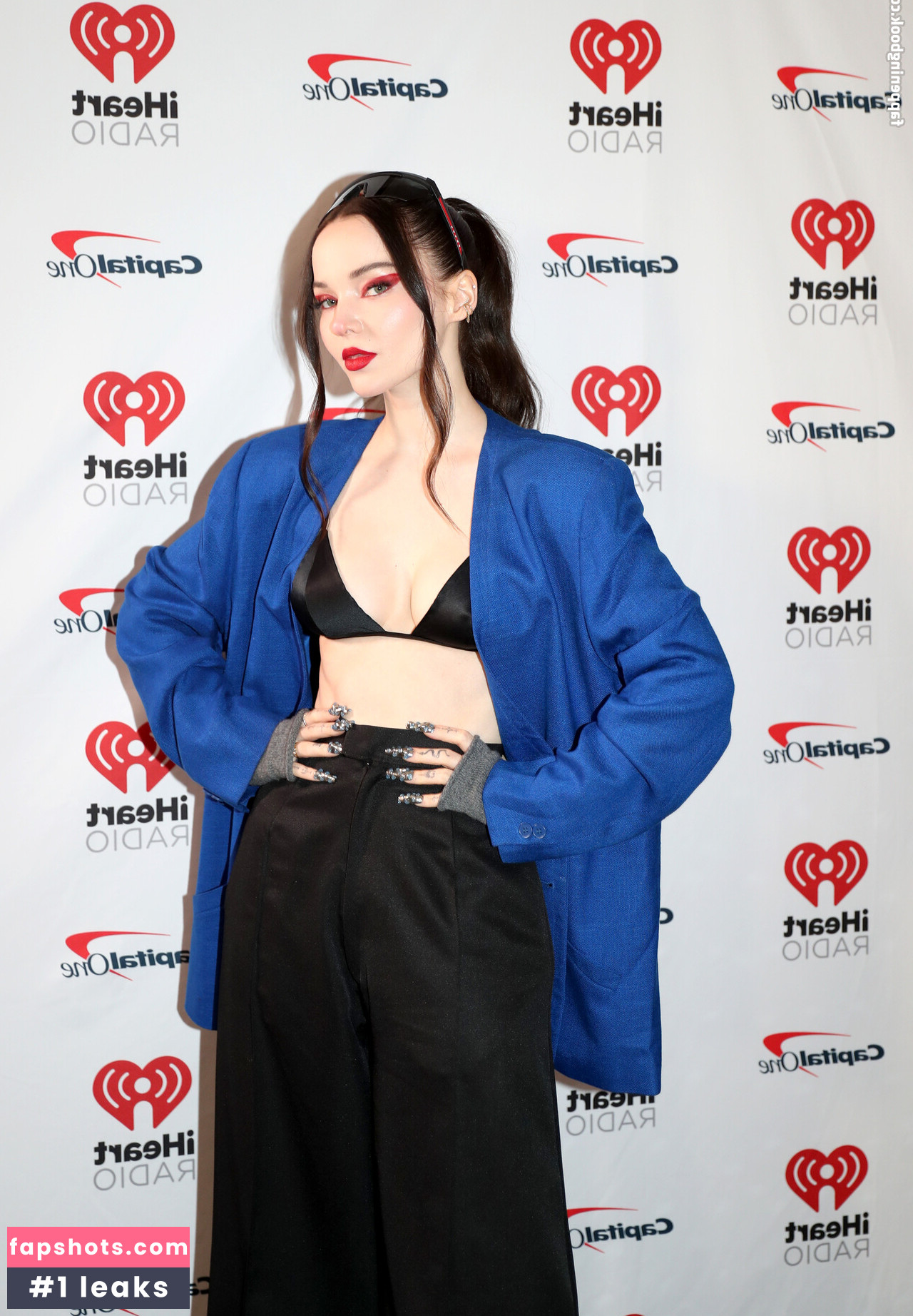 Dove Cameron gallery photo #459