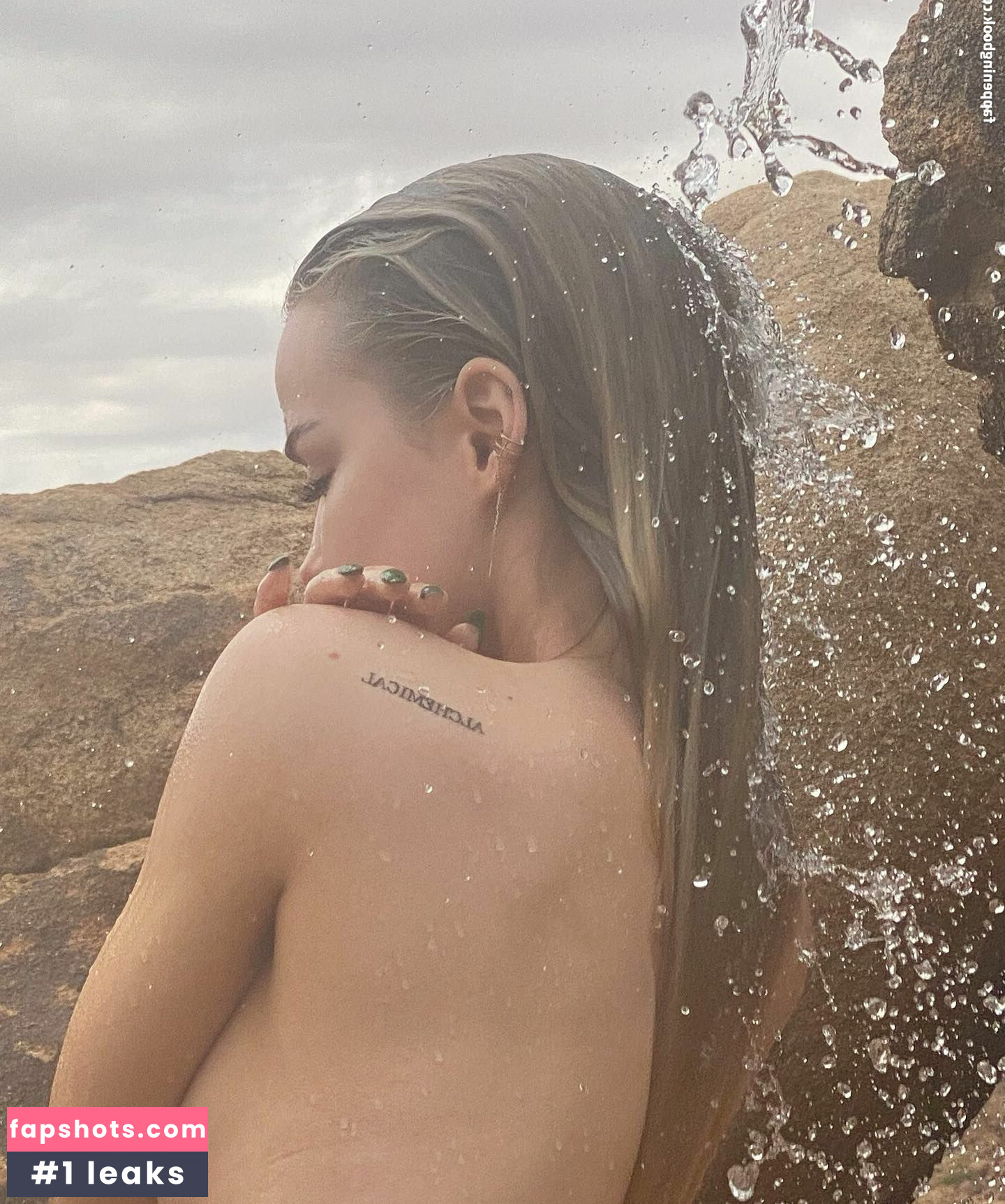 Dove Cameron gallery photo #493