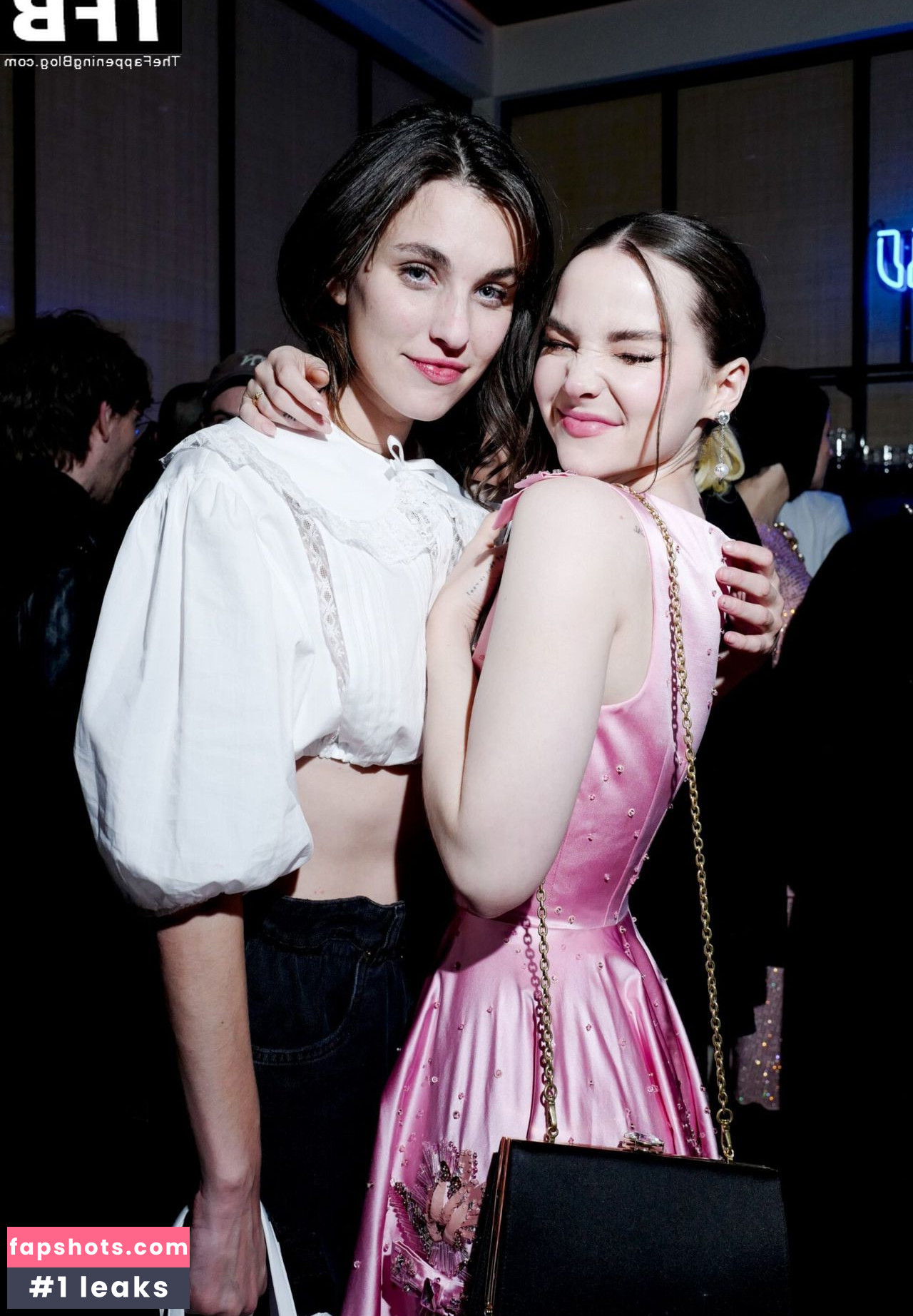 Dove Cameron gallery photo #590