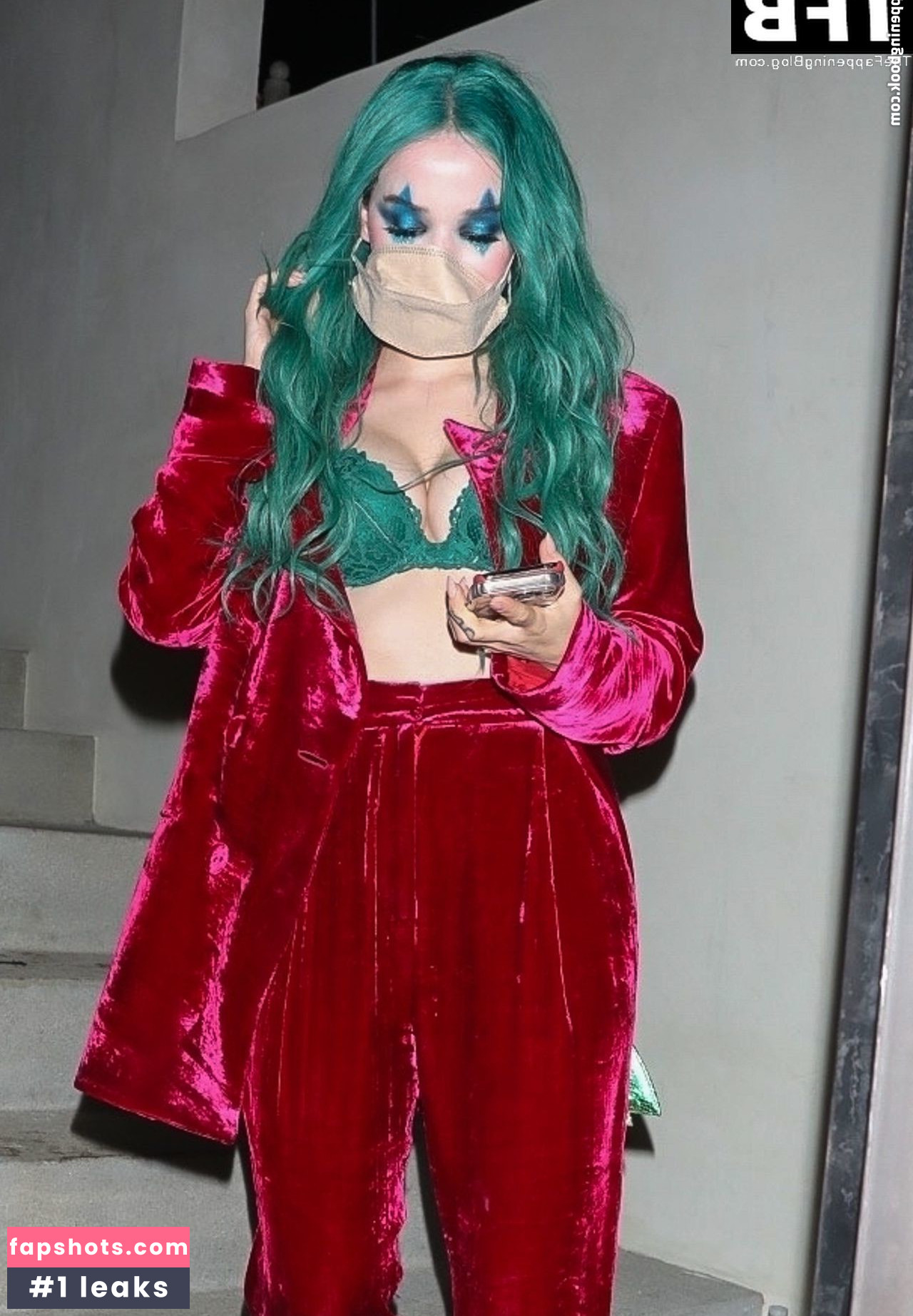 Dove Cameron gallery photo #594