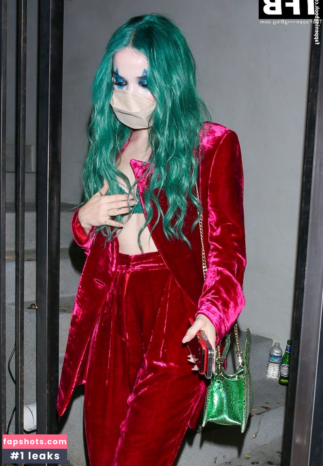 Dove Cameron gallery photo #595