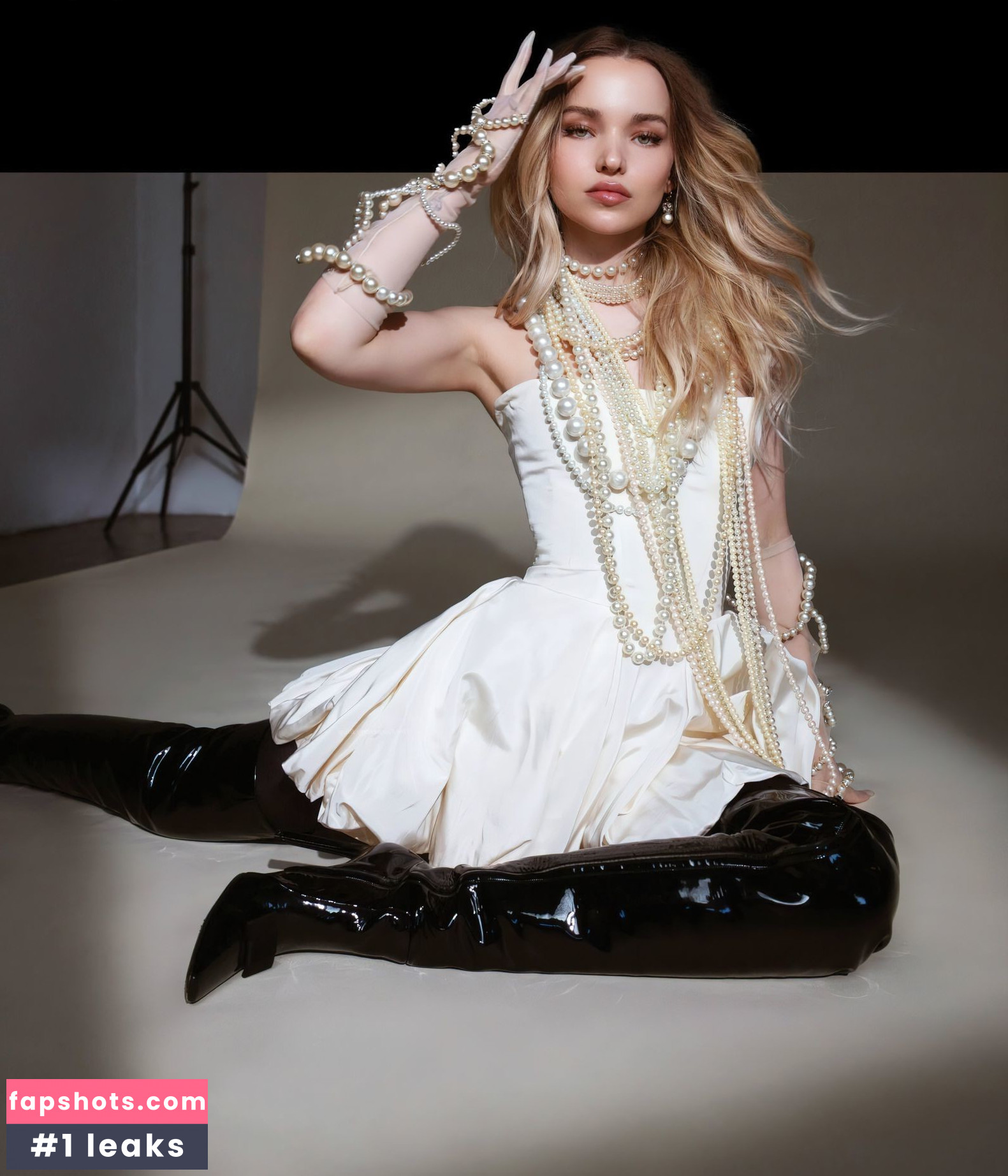 Dove Cameron gallery photo #652