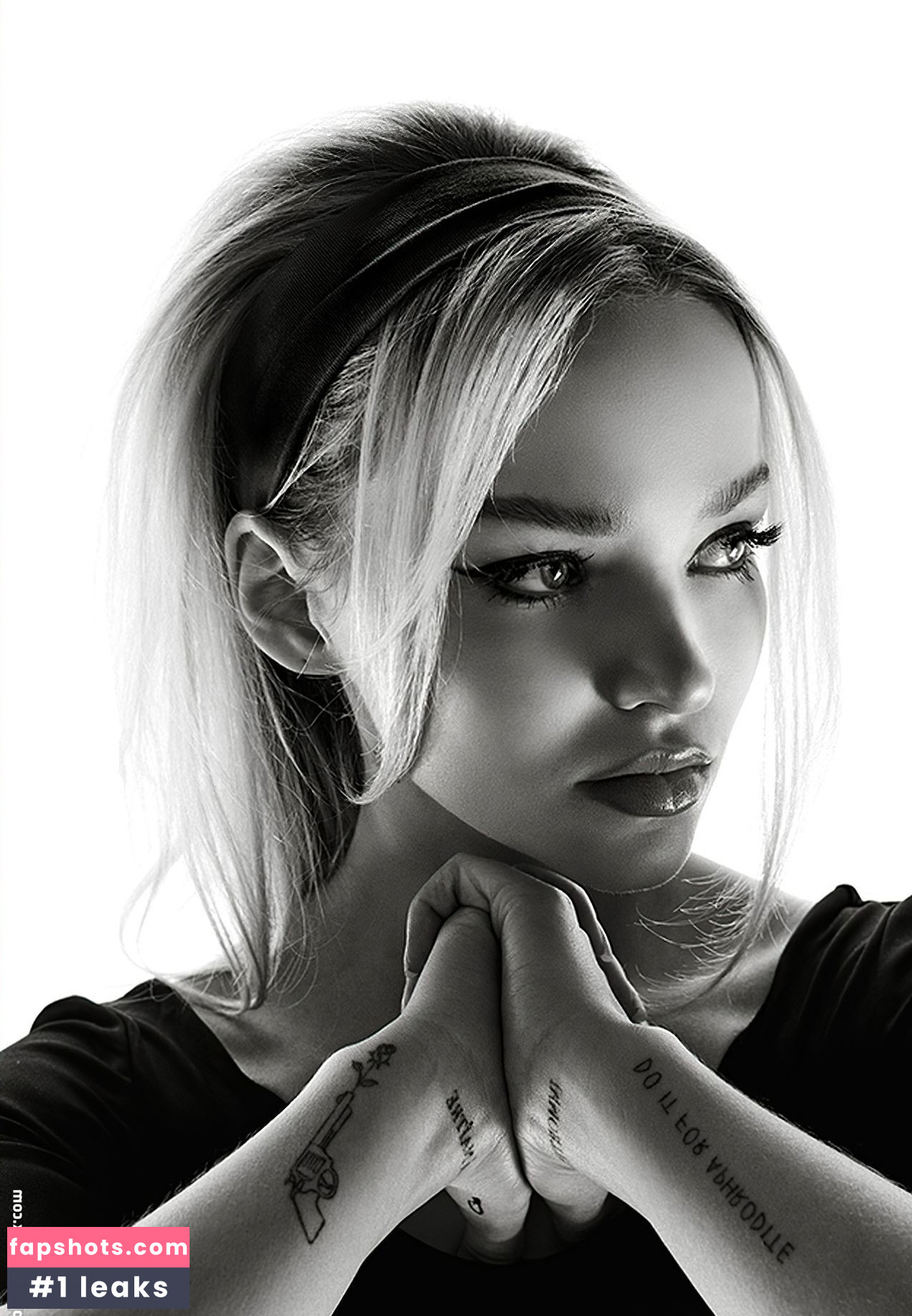 Dove Cameron gallery photo #668