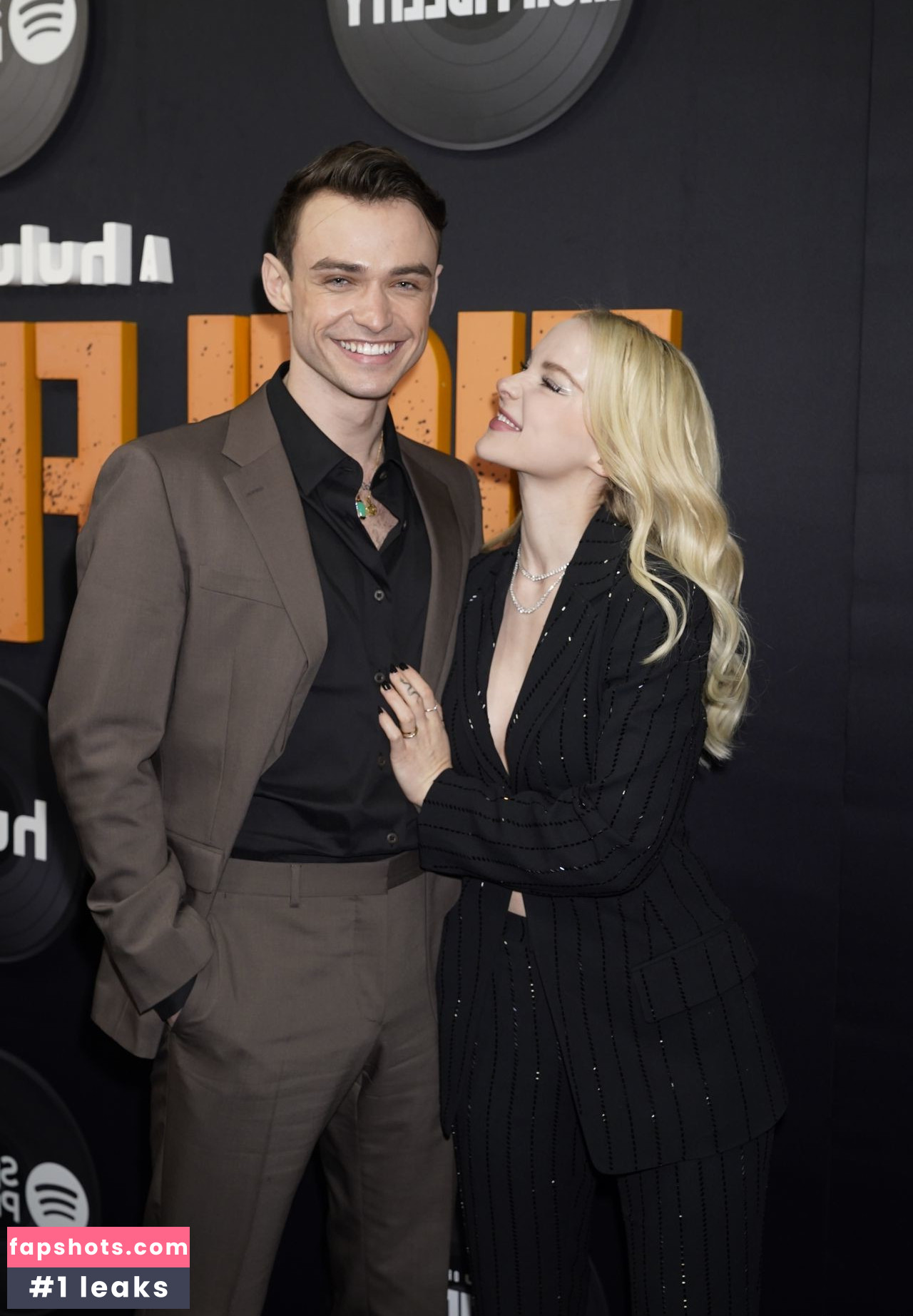 Dove Cameron gallery photo #678