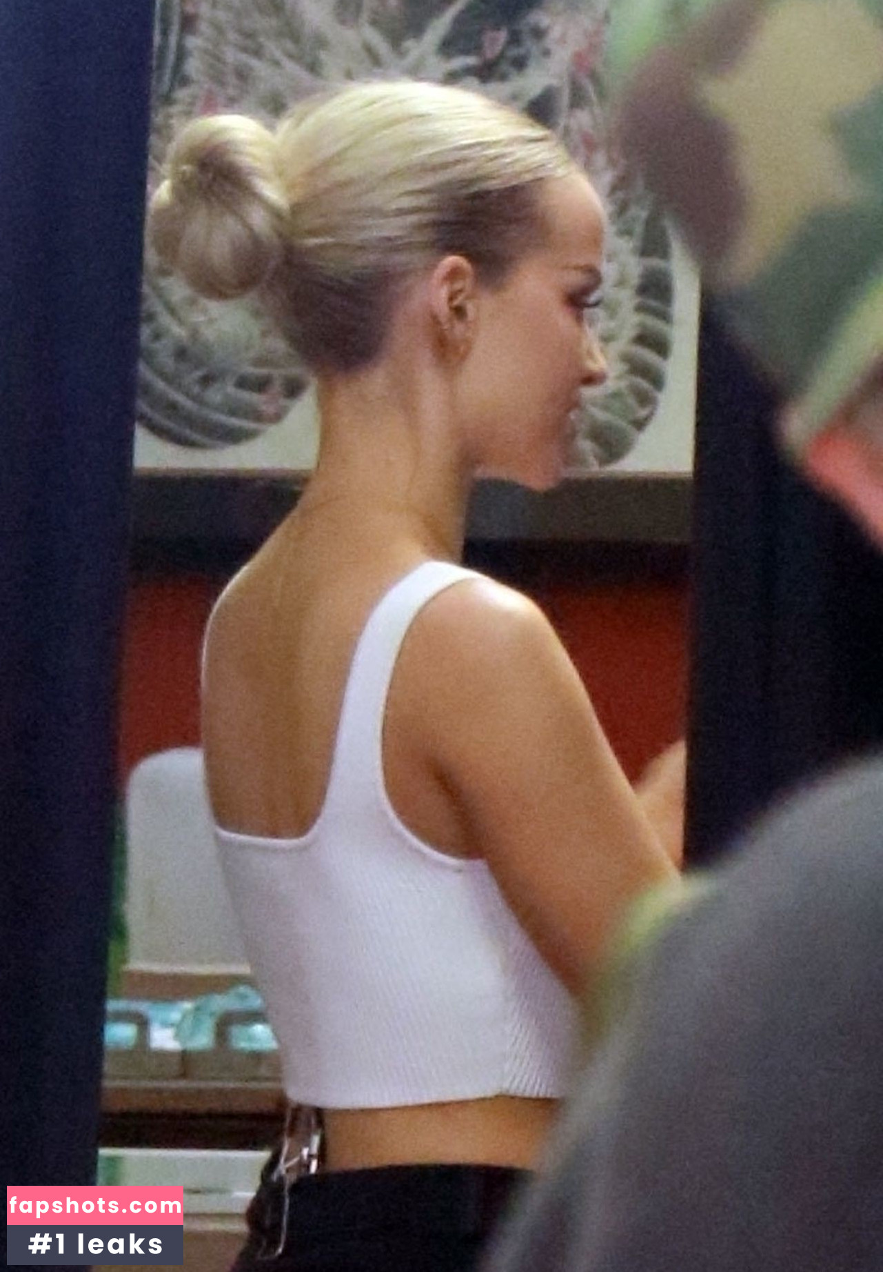 Dove Cameron gallery photo #697