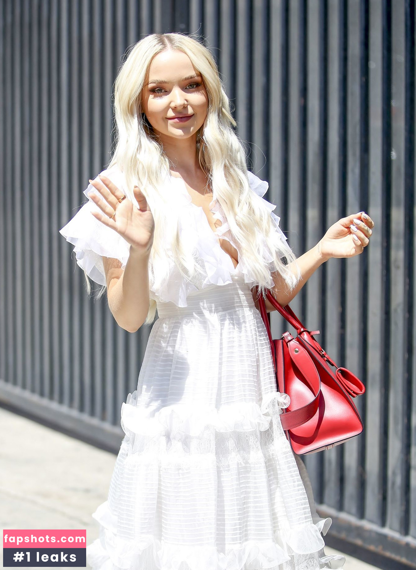 Dove Cameron gallery photo #712