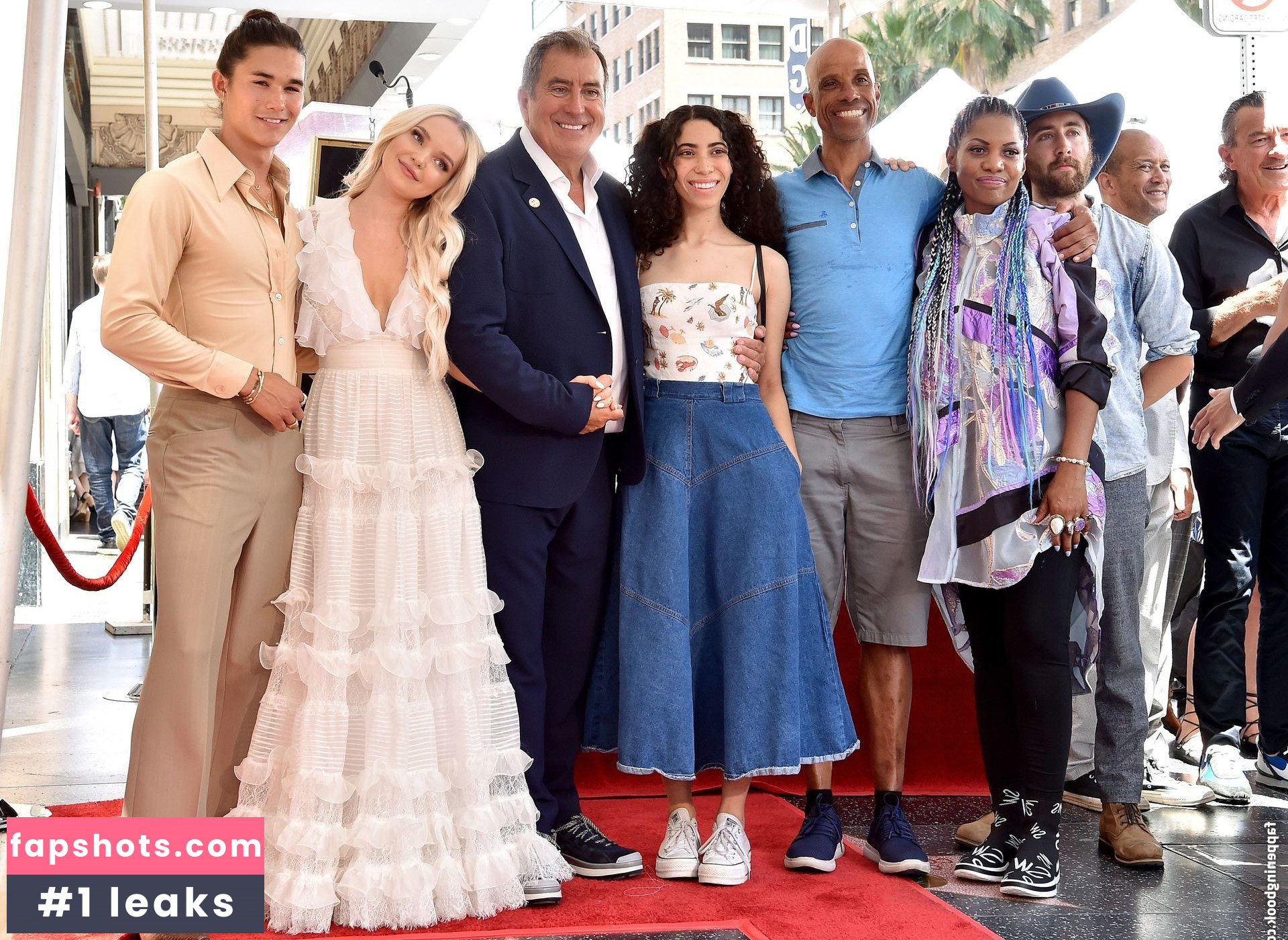 Dove Cameron gallery photo #715