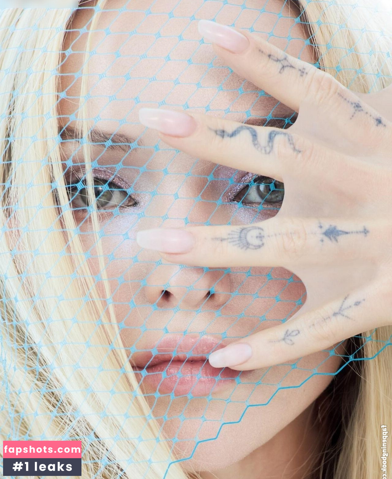 Dove Cameron gallery photo #99