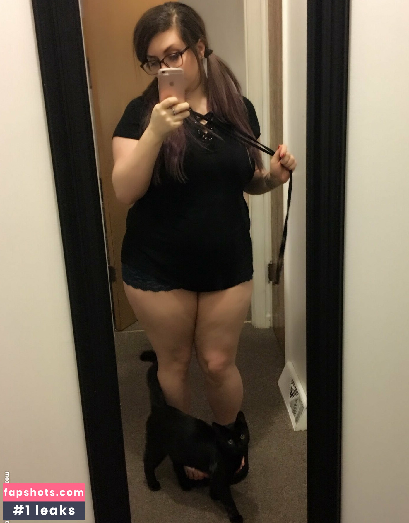 Dovey ASMR gallery photo #11