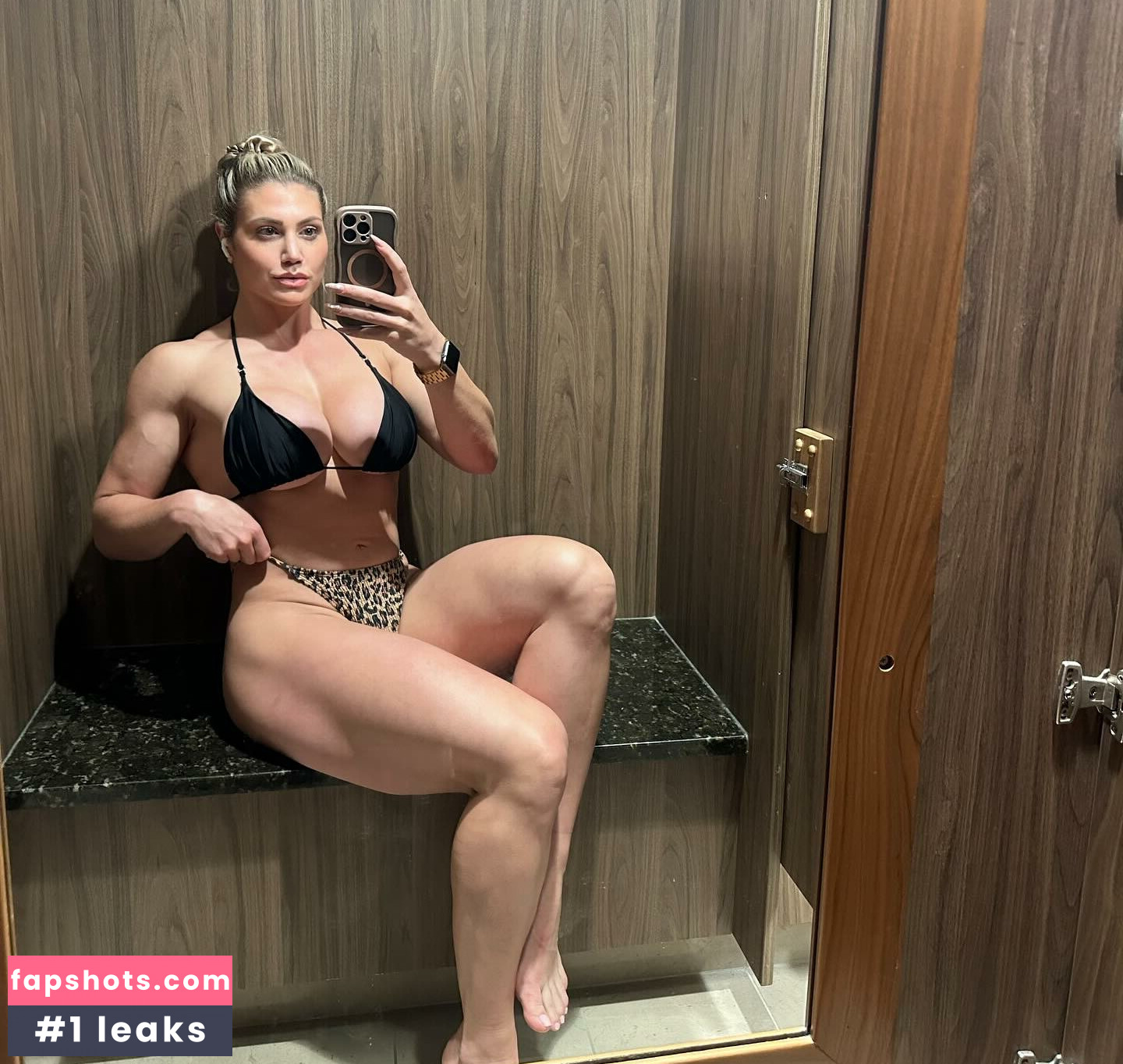 Dr Colette Larsen Nacktheit OnlyFans Fotos #2 - Fapshots