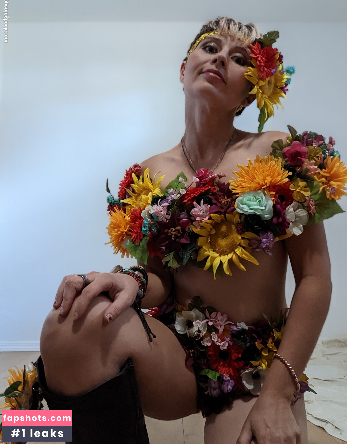 Dr Lindsey Doe gallery photo #2