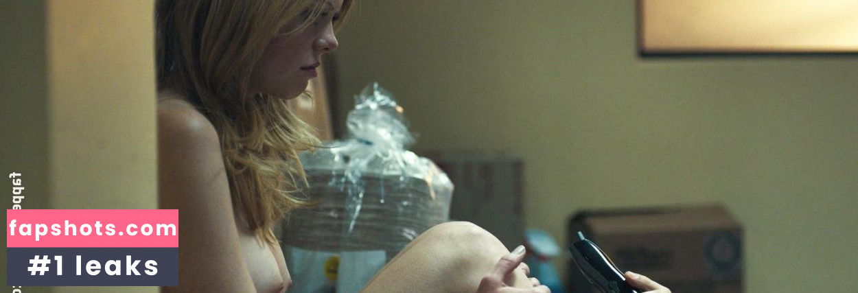 Dreama Walker gallery photo #30