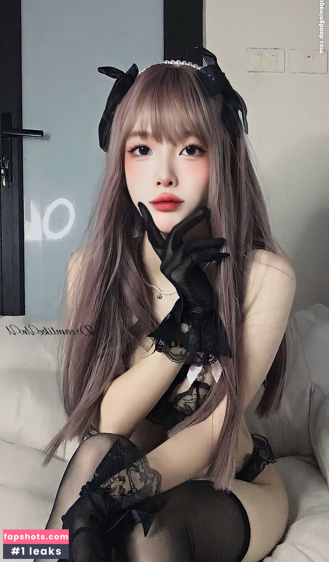 DreamlikeUwU gallery photo #35