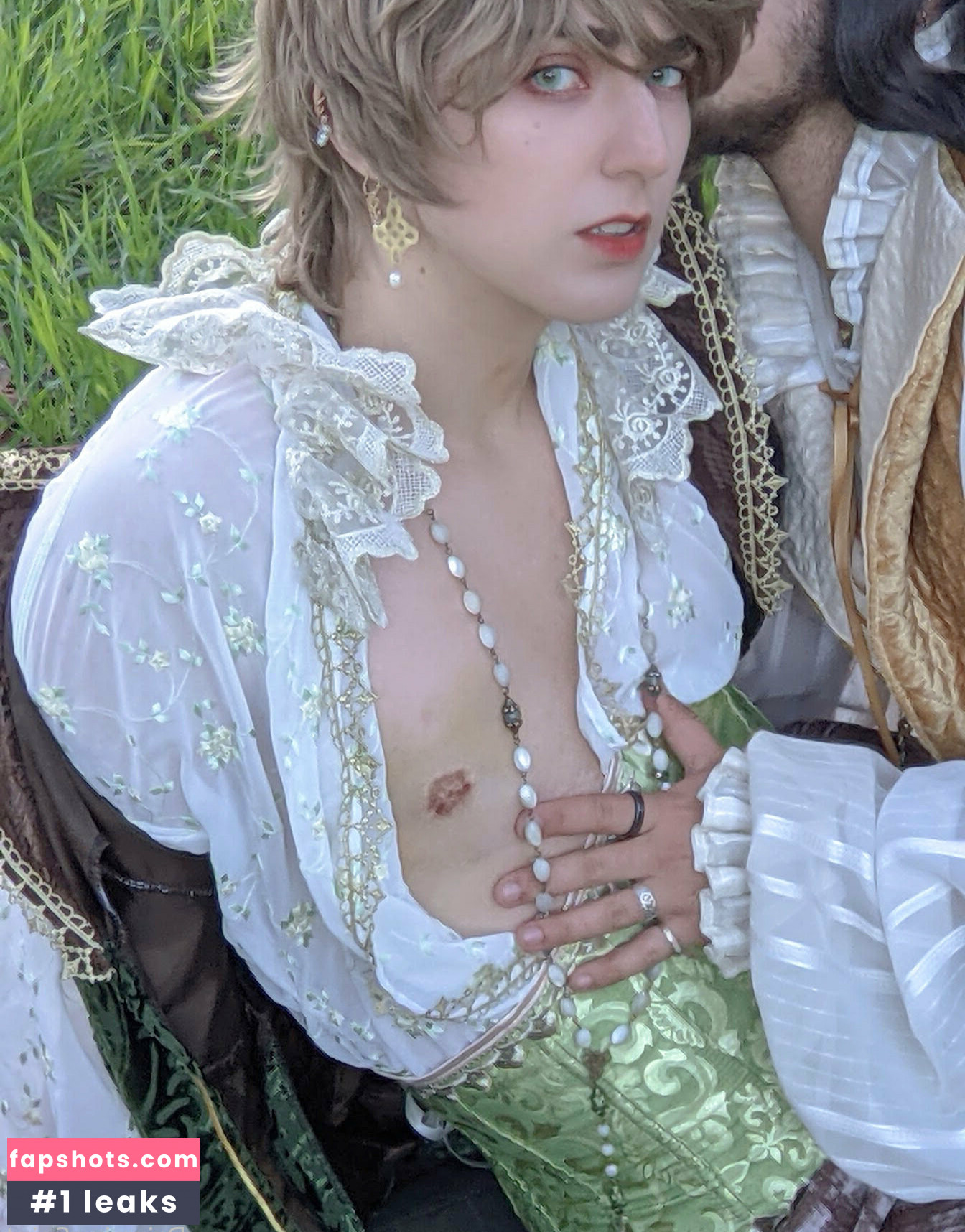 drippingsaint gallery photo #26