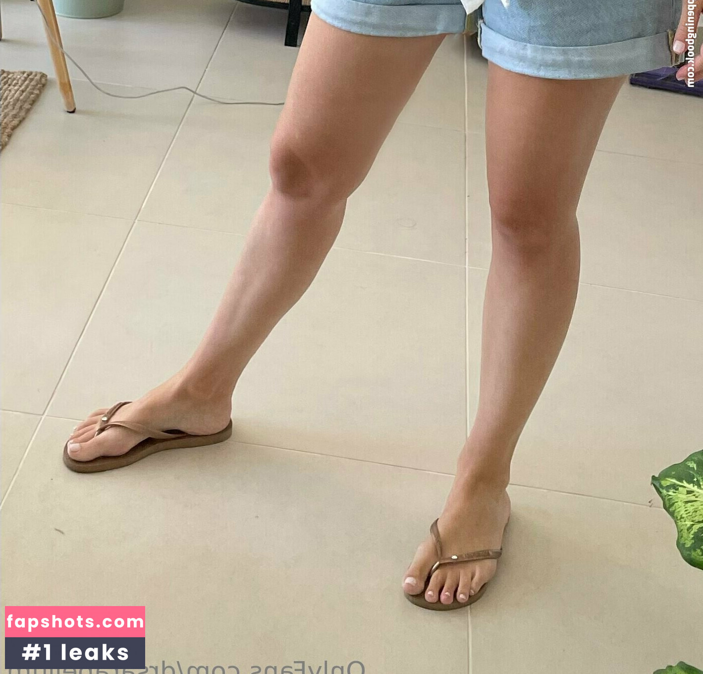 drsarabellum gallery photo #3