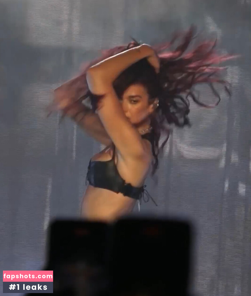 Dua Lipa gallery photo #1013