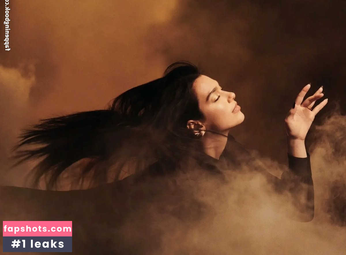 Dua Lipa gallery photo #1018