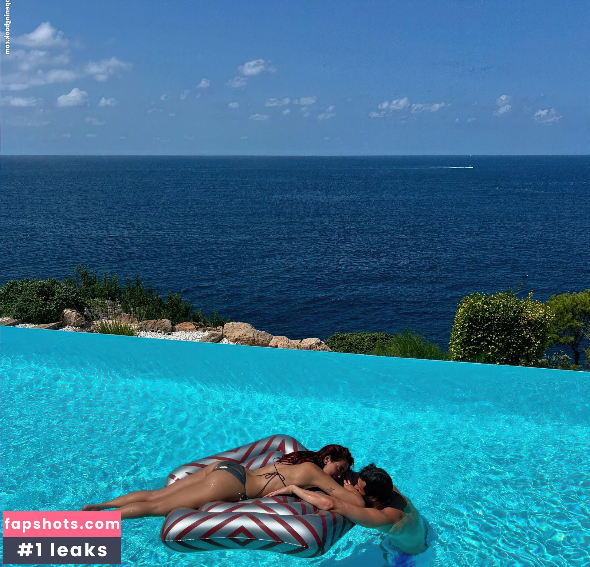 Dua Lipa gallery photo #1022