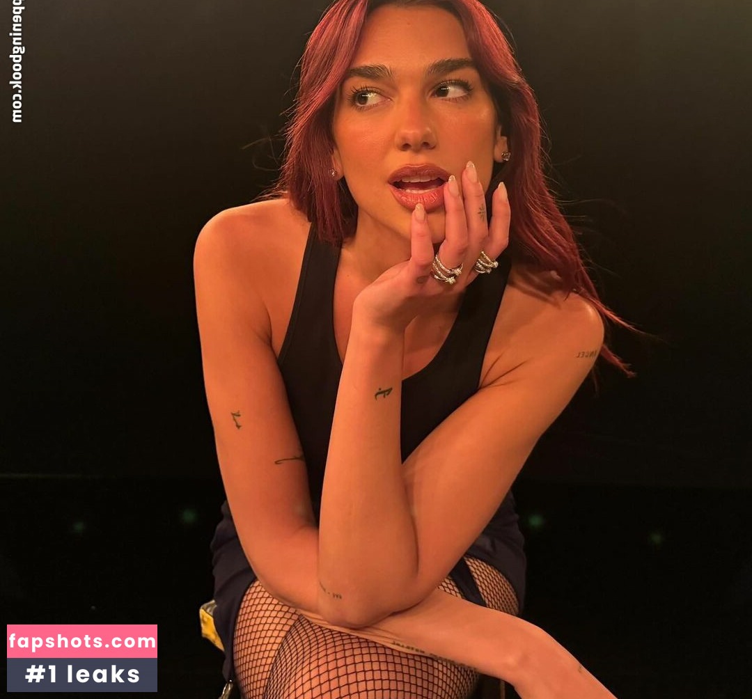 Dua Lipa gallery photo #1049