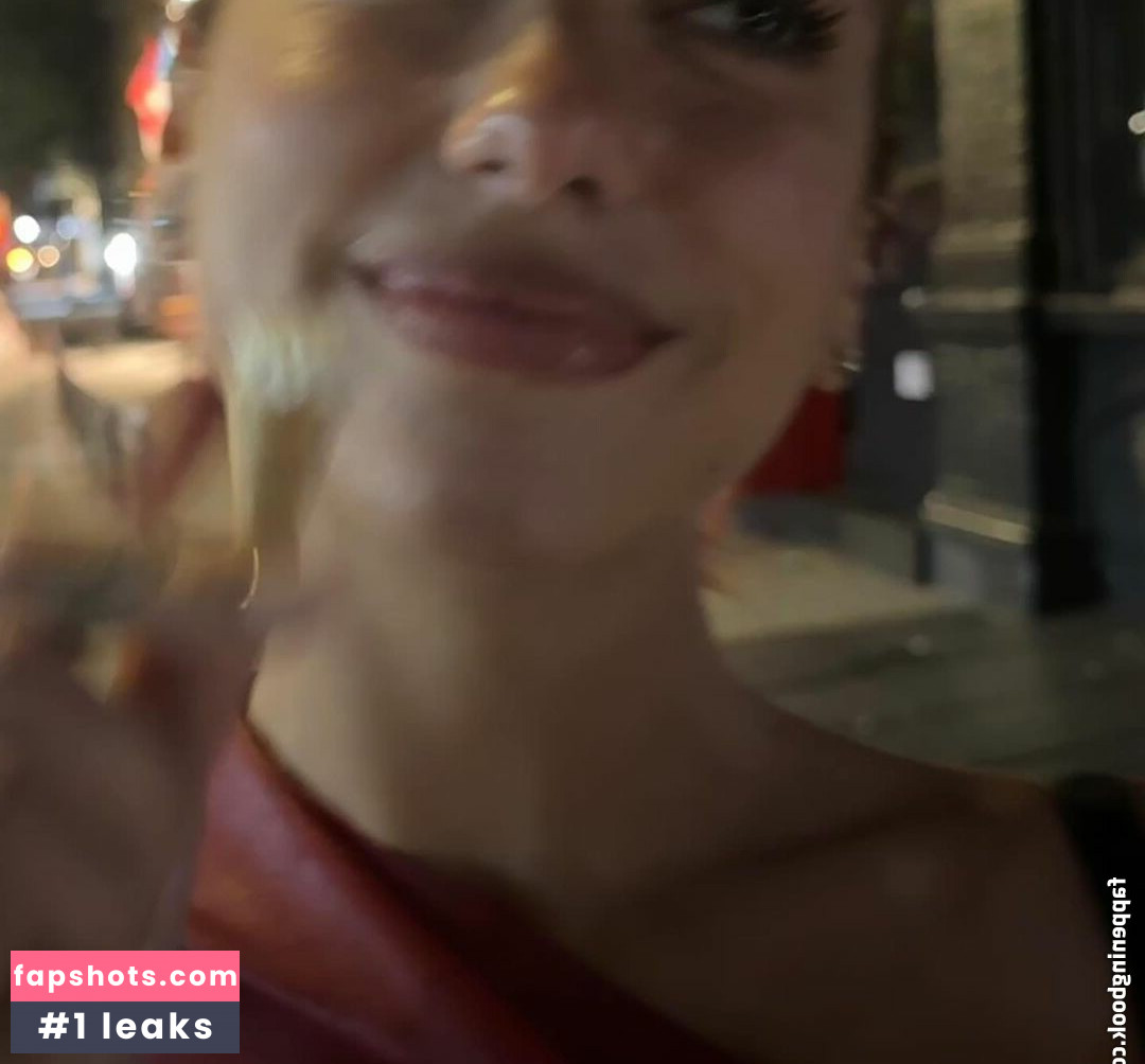 Dua Lipa gallery photo #1050