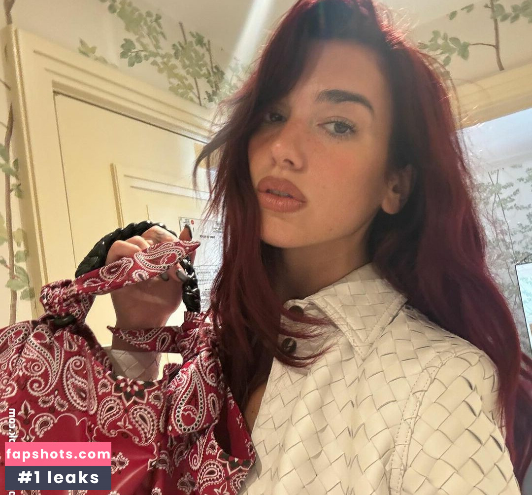 Dua Lipa gallery photo #1053