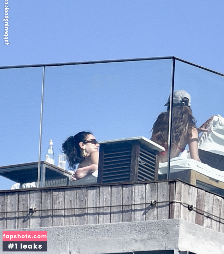 Dua Lipa gallery photo #114