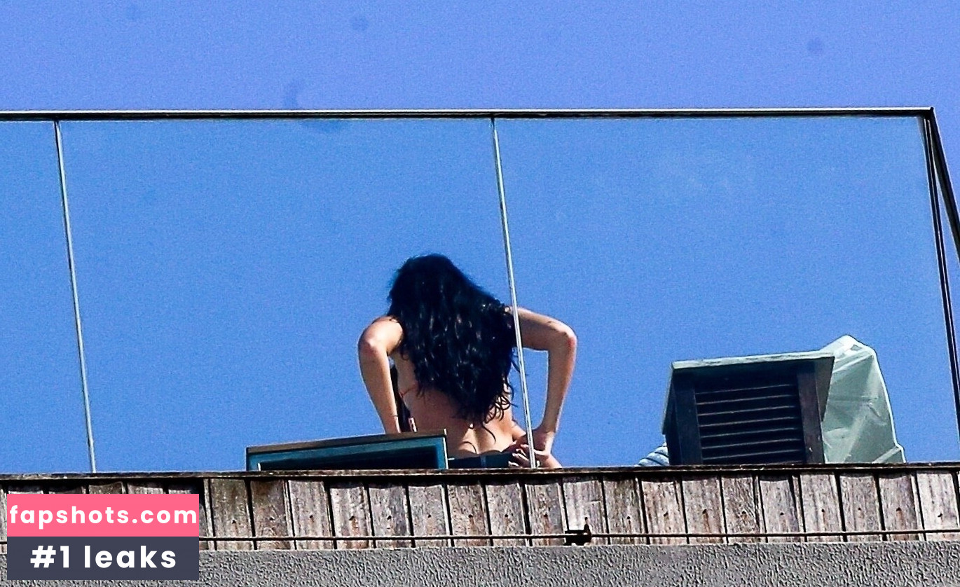 Dua Lipa gallery photo #115