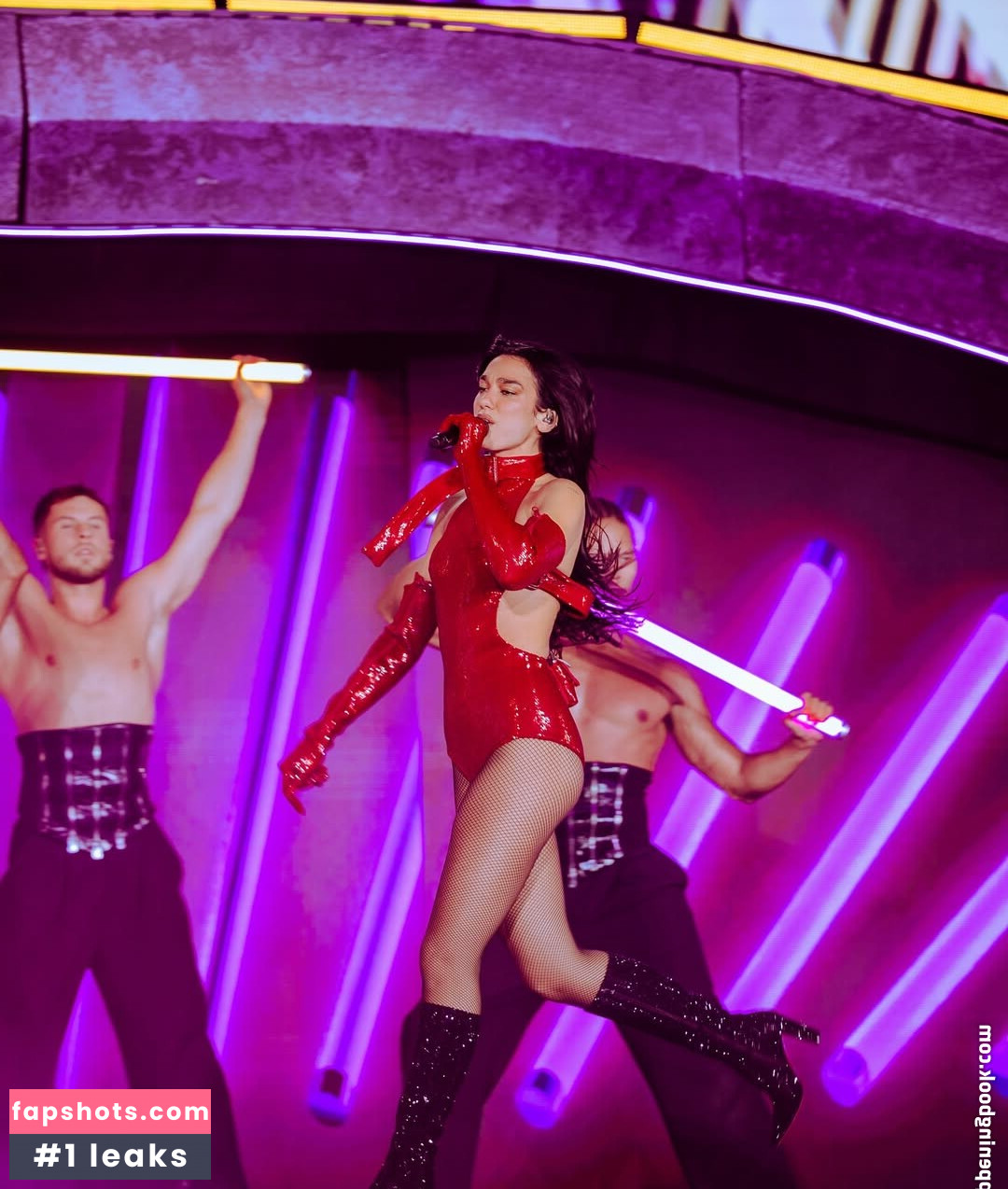 Dua Lipa gallery photo #129