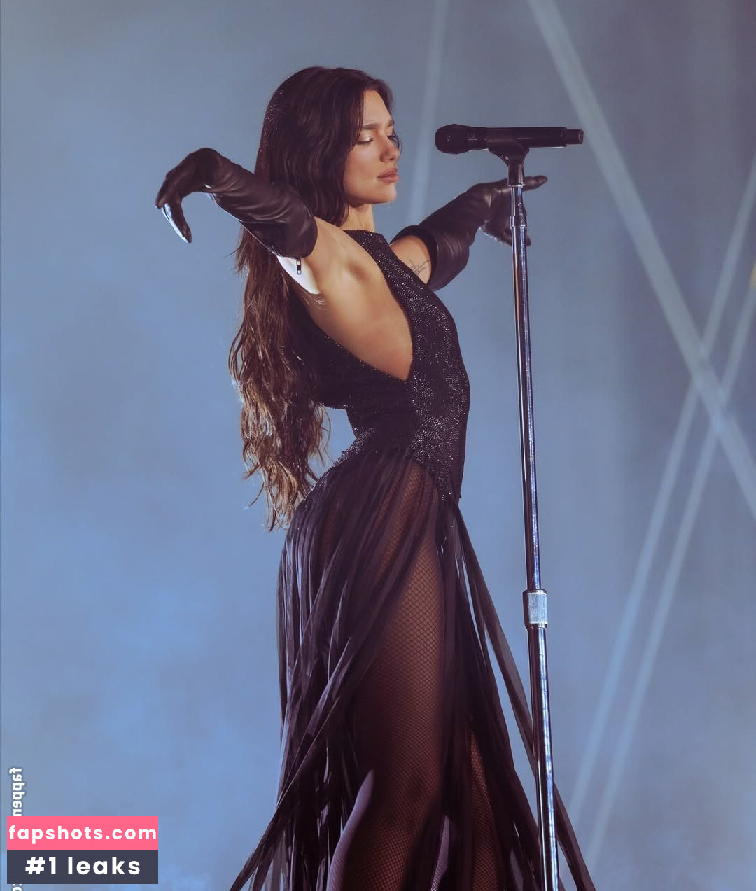 Dua Lipa gallery photo #130