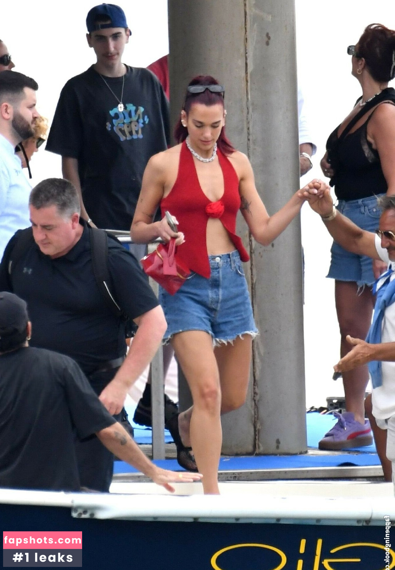 Dua Lipa gallery photo #1304