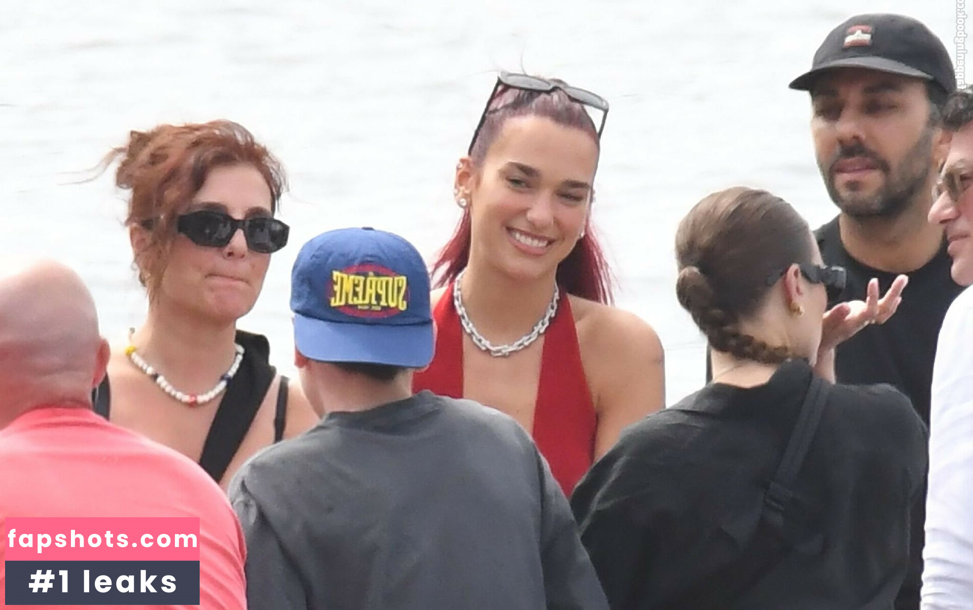 Dua Lipa gallery photo #1318