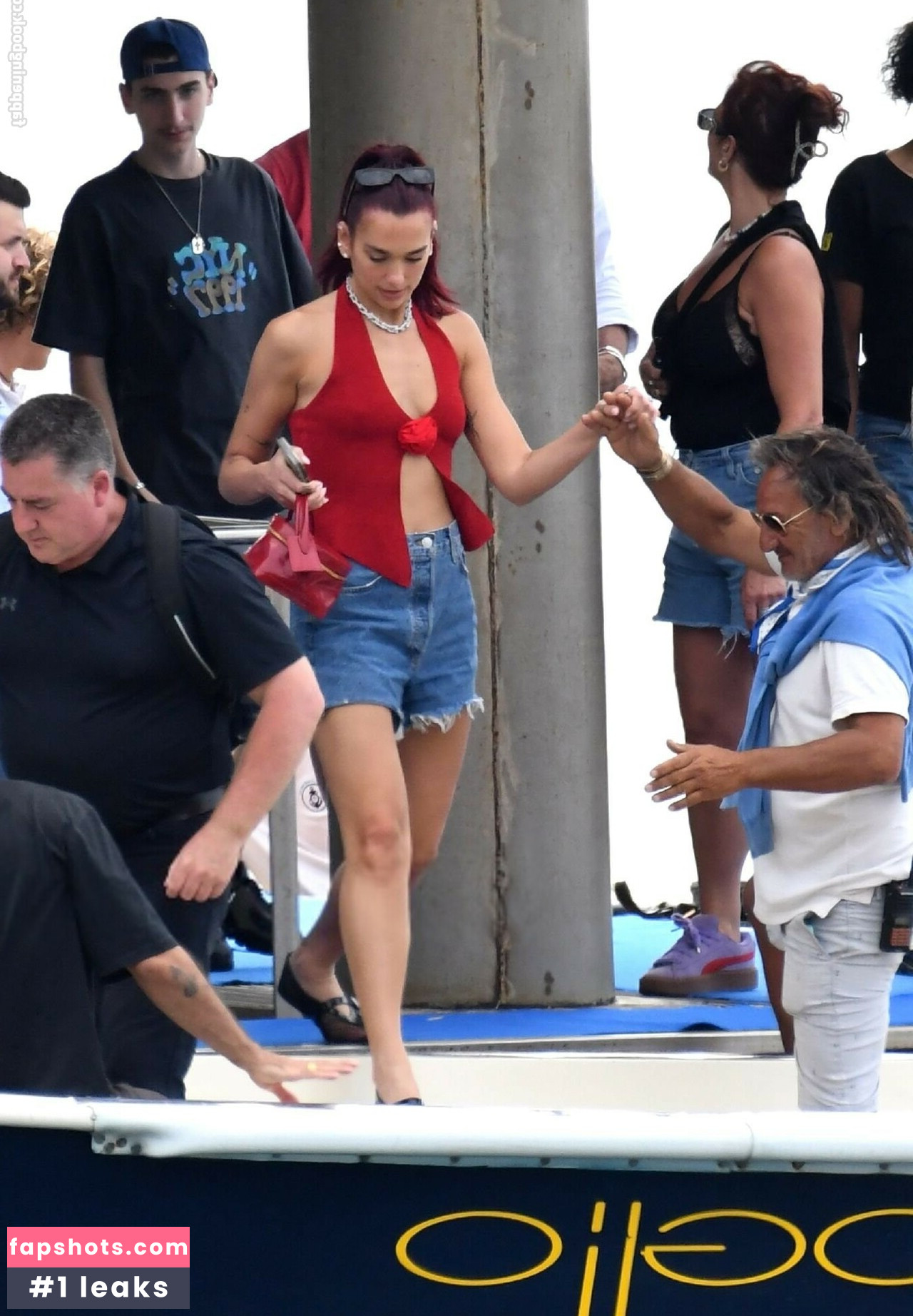 Dua Lipa gallery photo #1319