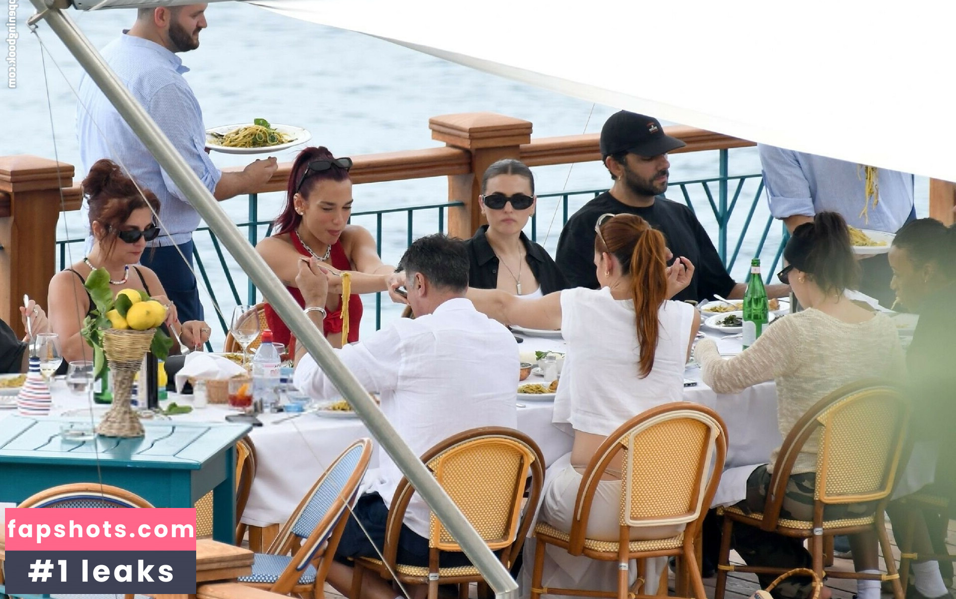 Dua Lipa gallery photo #1321