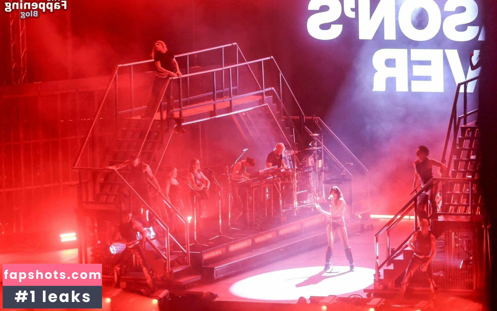 Dua Lipa gallery photo #1324