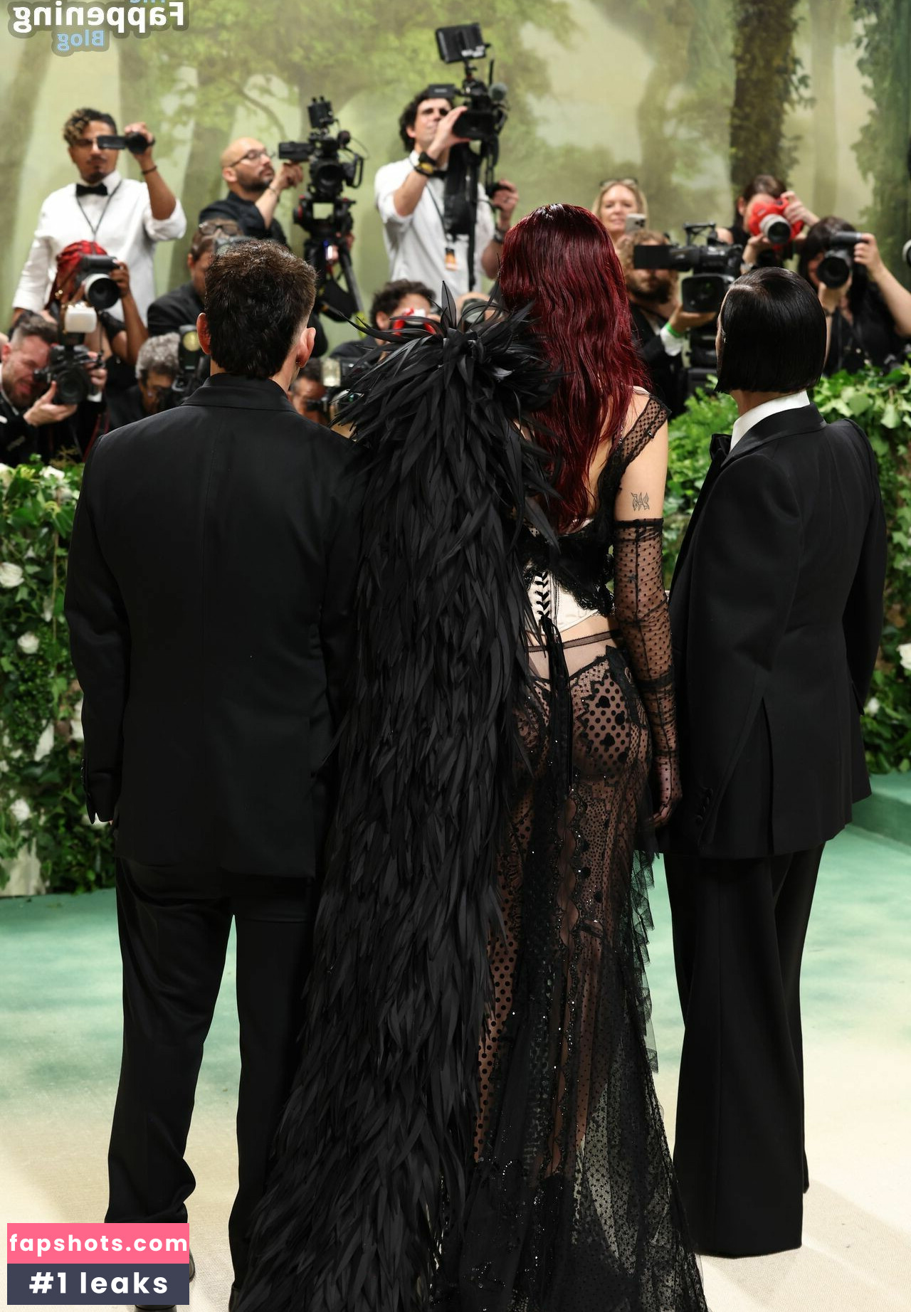 Dua Lipa gallery photo #1480