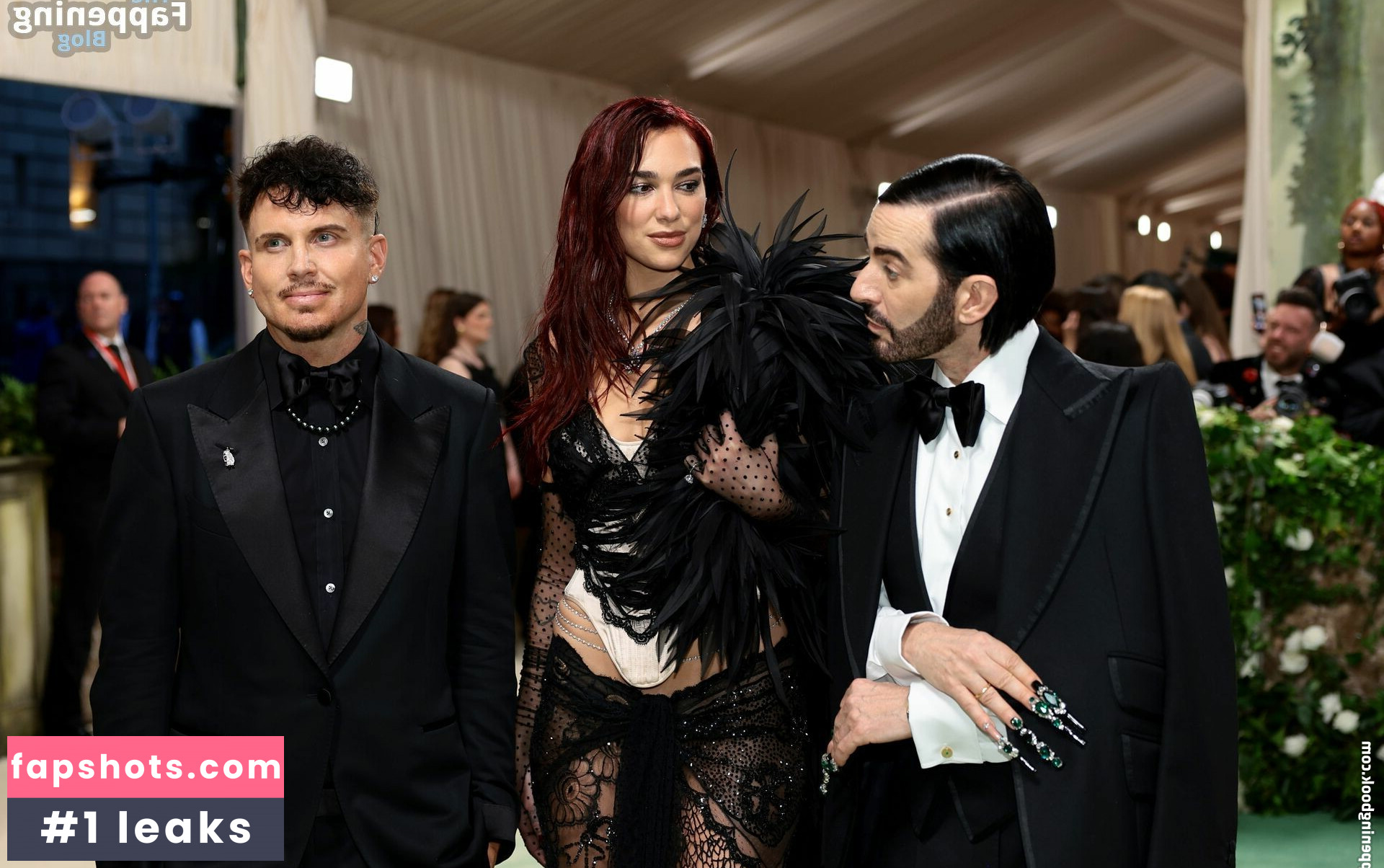 Dua Lipa gallery photo #1483