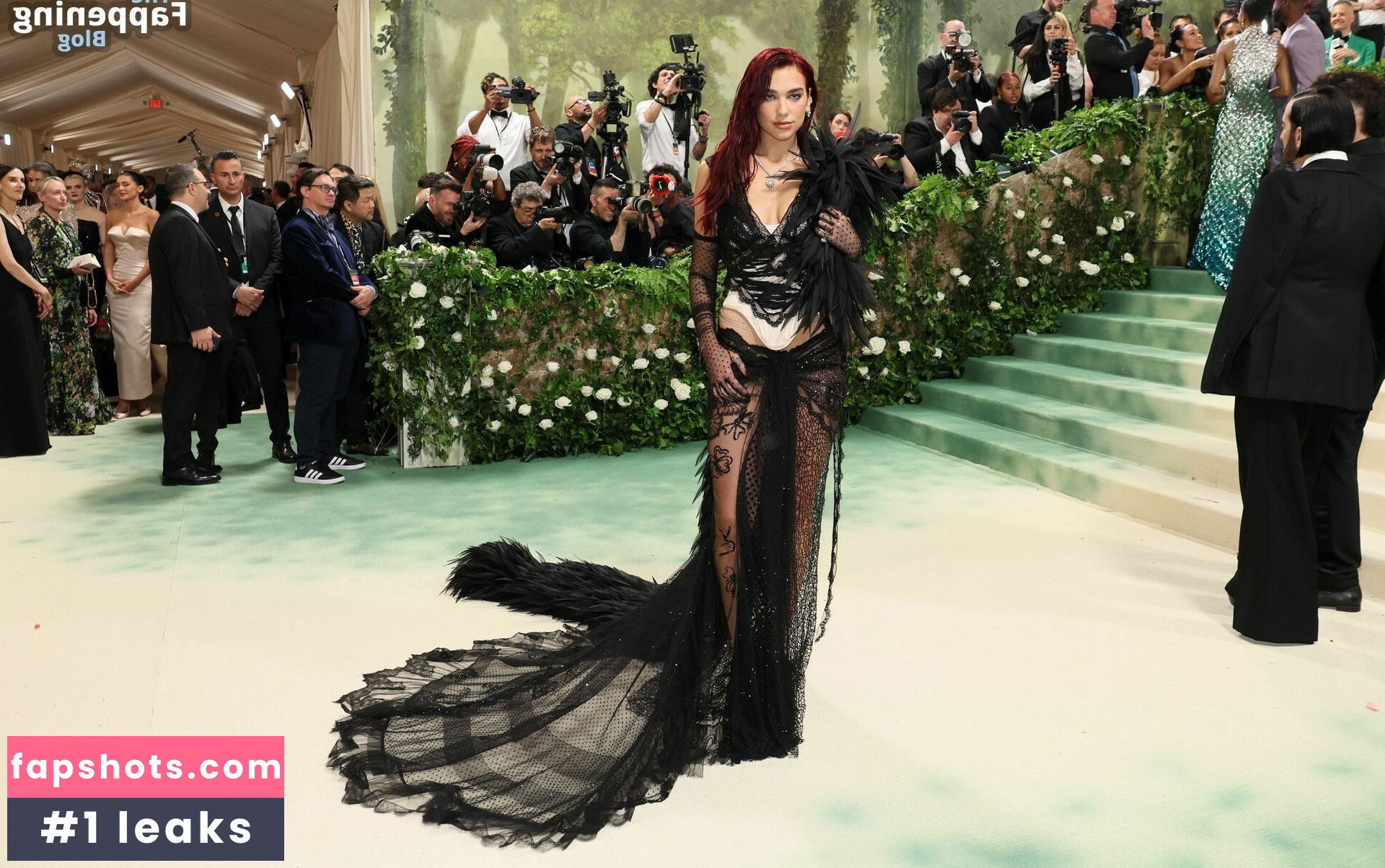 Dua Lipa gallery photo #1485