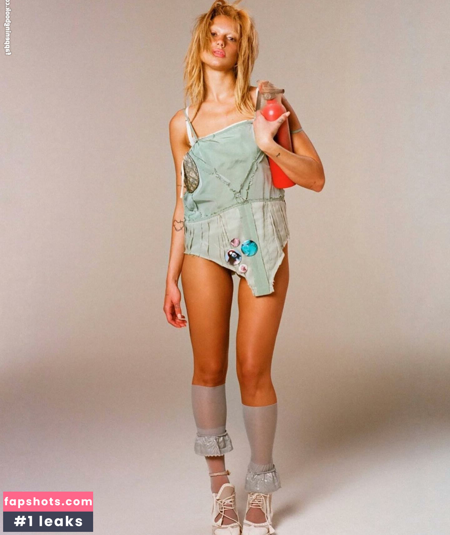 Dua Lipa gallery photo #1539