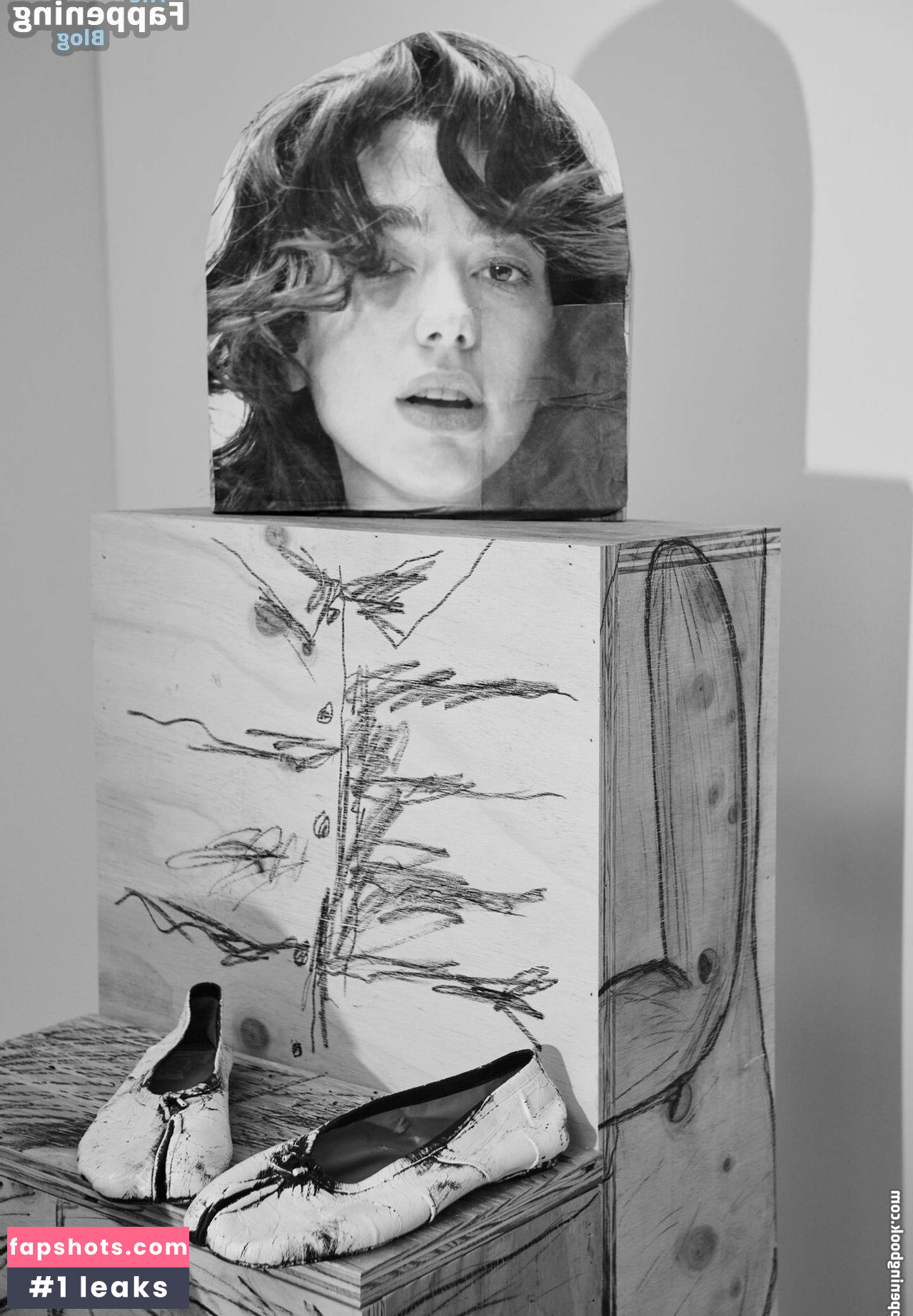 Dua Lipa gallery photo #1550