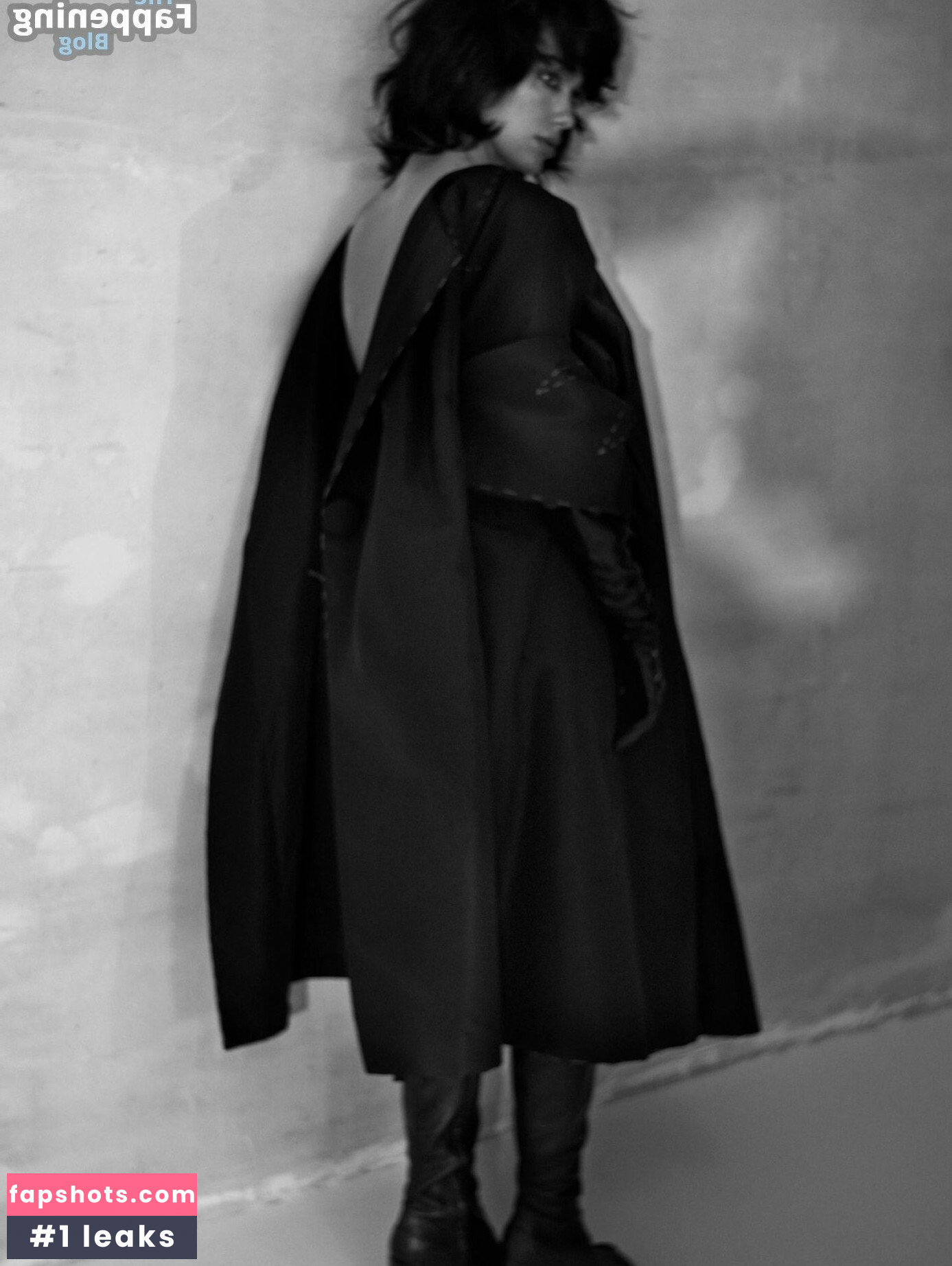 Dua Lipa gallery photo #1571