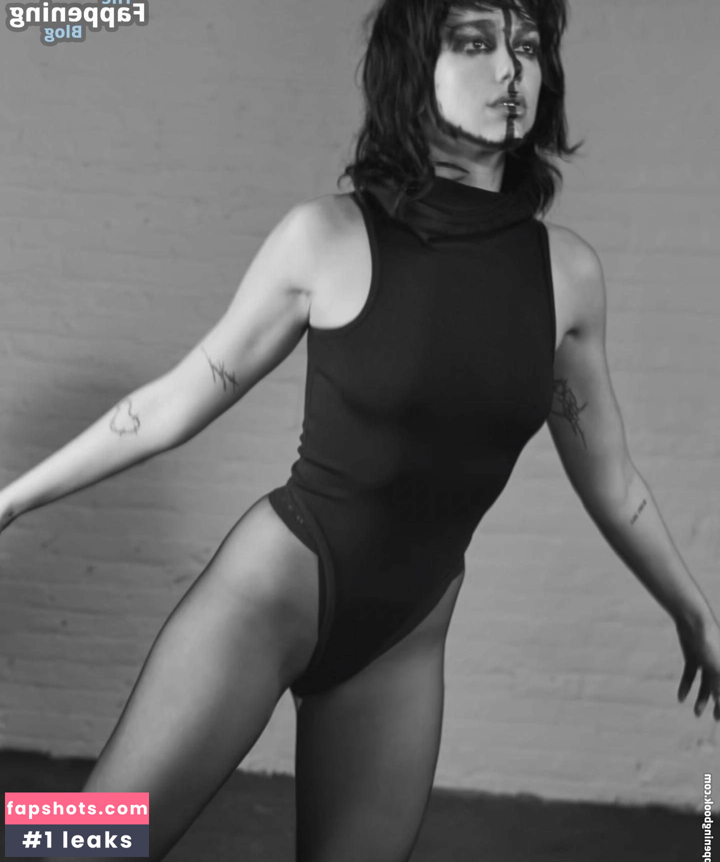 Dua Lipa gallery photo #1586