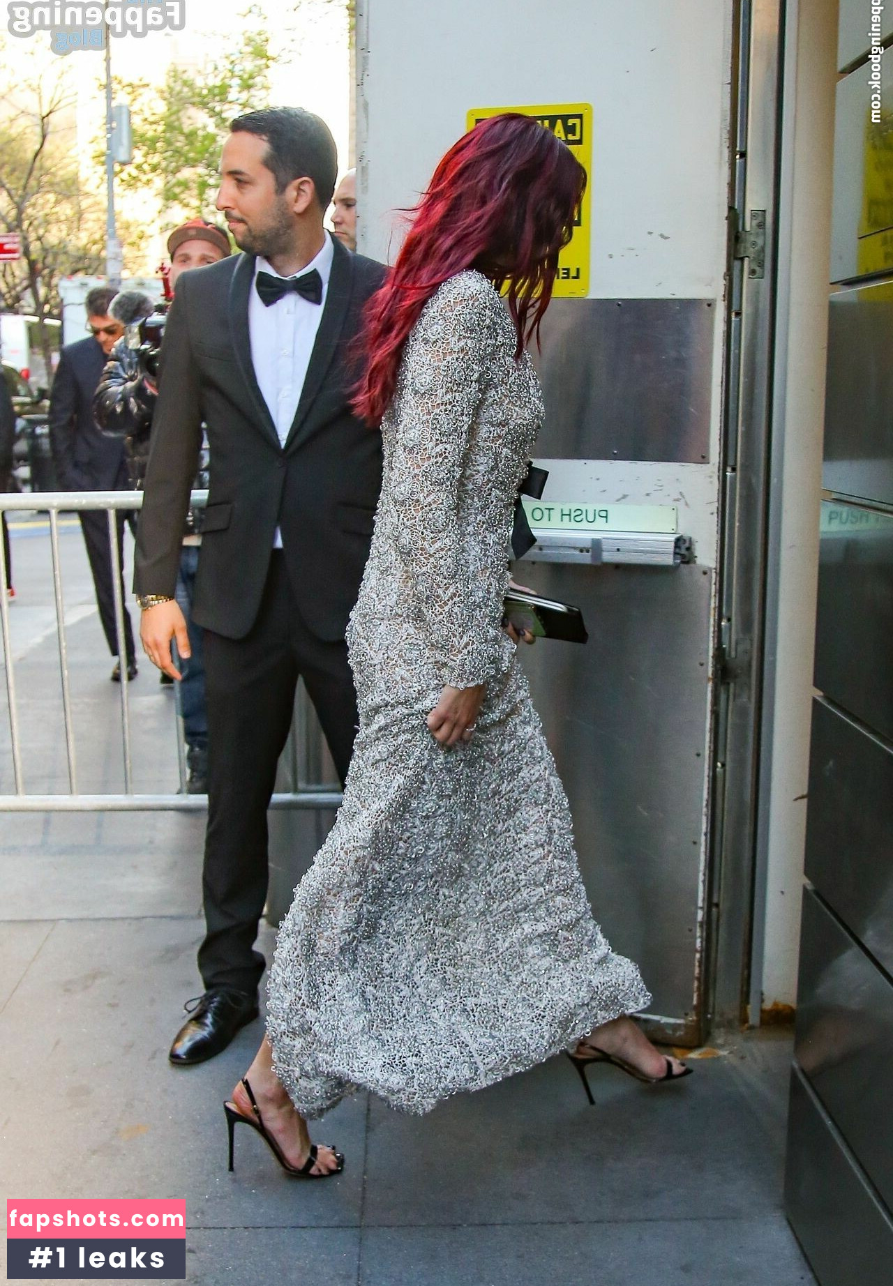 Dua Lipa gallery photo #1620