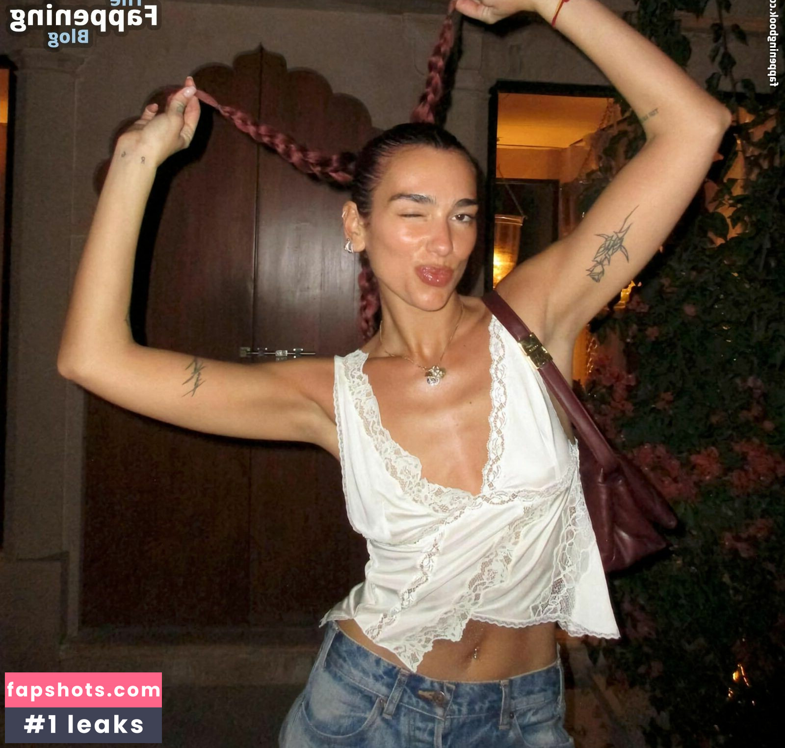 Dua Lipa gallery photo #2048