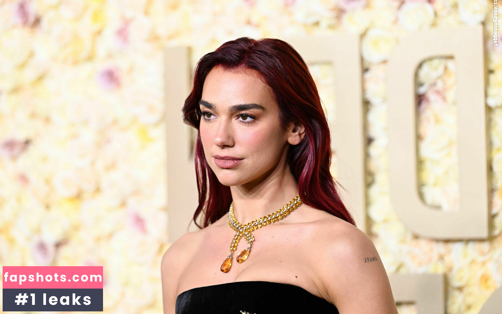 Dua Lipa gallery photo #2065