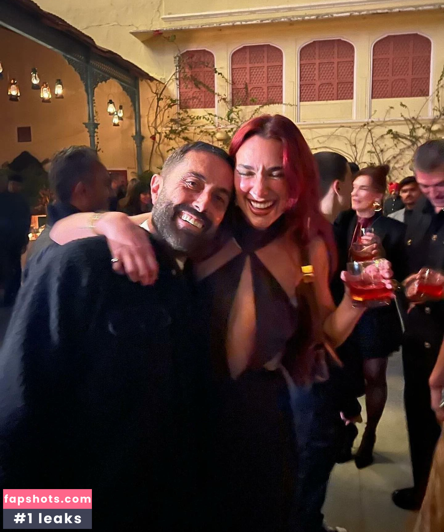 Dua Lipa gallery photo #2092