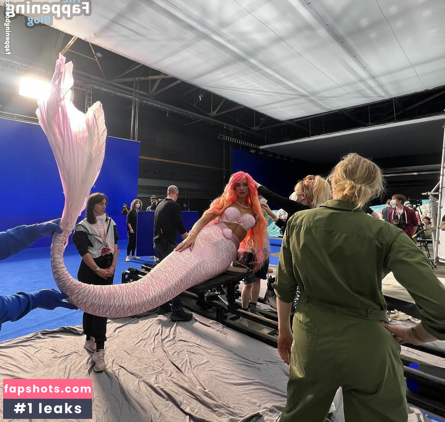 Dua Lipa gallery photo #2148