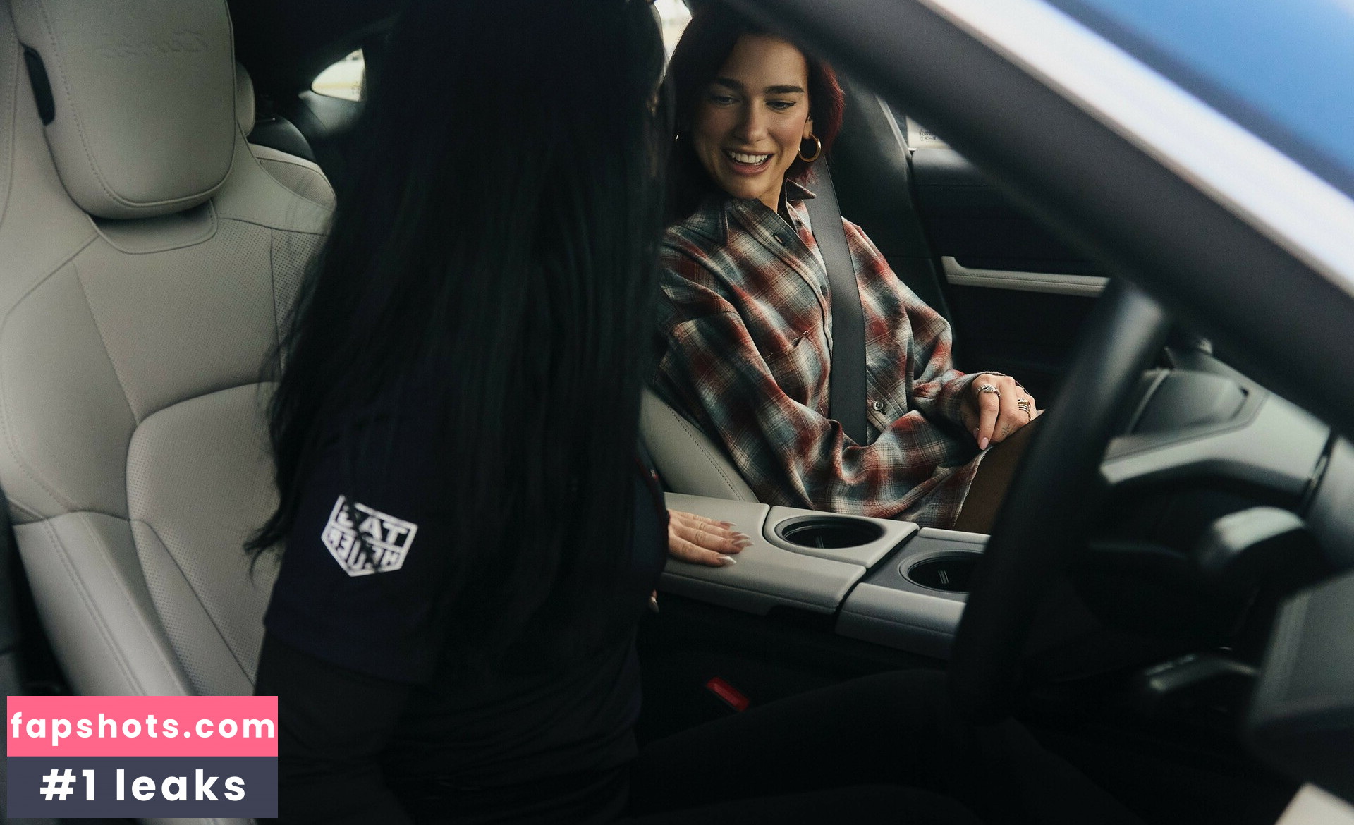 Dua Lipa gallery photo #2222