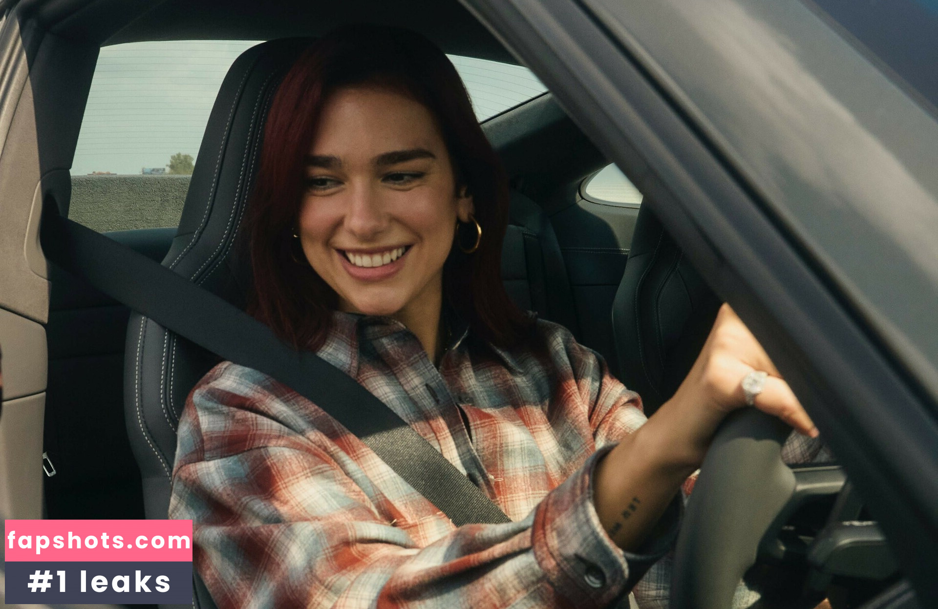 Dua Lipa gallery photo #2227