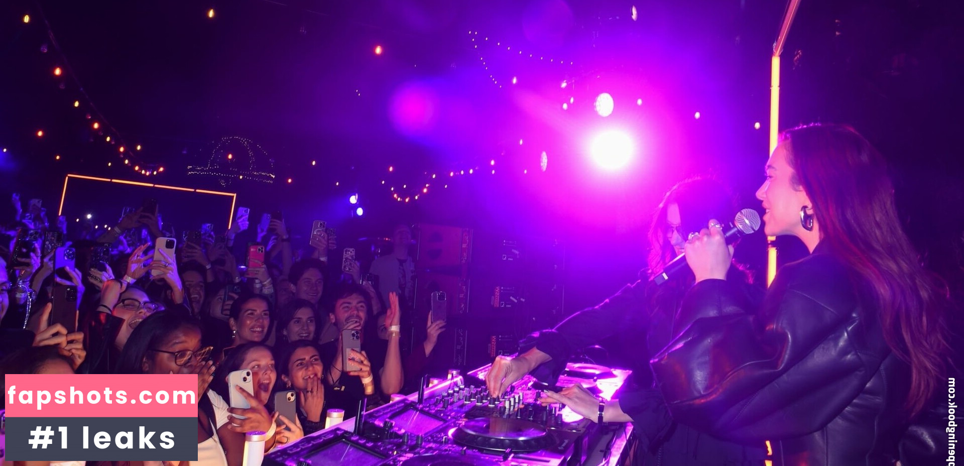 Dua Lipa gallery photo #2287