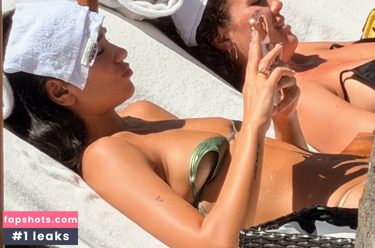 Dua Lipa gallery photo #236